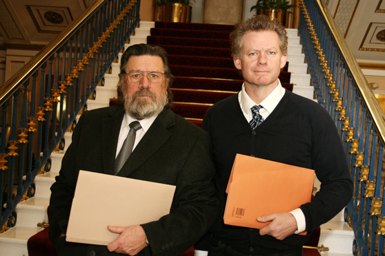Ricky Tomlinson with Andy Warren Ricky Tomlinson with Andy Warren, Liverpool Town Hall, February 2012.