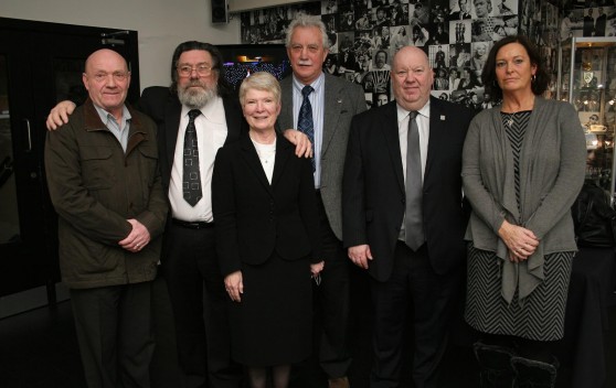  Jimmy Woods,Ricky Tomlinson,Eileen Turnbull, Terry Renshaw, Joe Anderson, and Sheila Coleman.