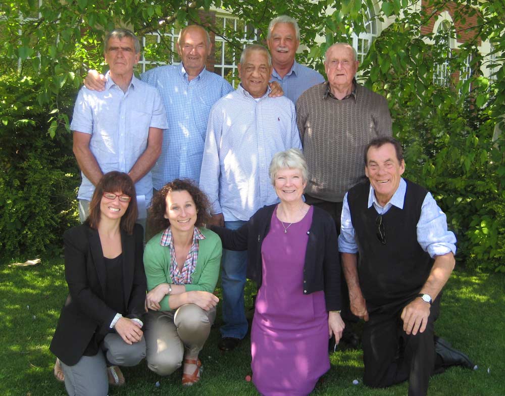 Building worker pickets (back row L-R) Bernard Williams, Kevin Butcher, Michael Pierce, Terry Renshaw and Ken O'Shea, (front row, L-R) Dawn and Melanie McKinsie Jones, Eileen Turnbull (Researcher) and Harry Chadwick (Chairperson)